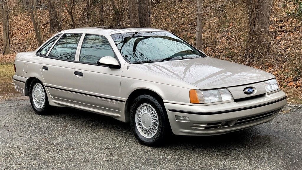 Ford Taurus BULL 1987