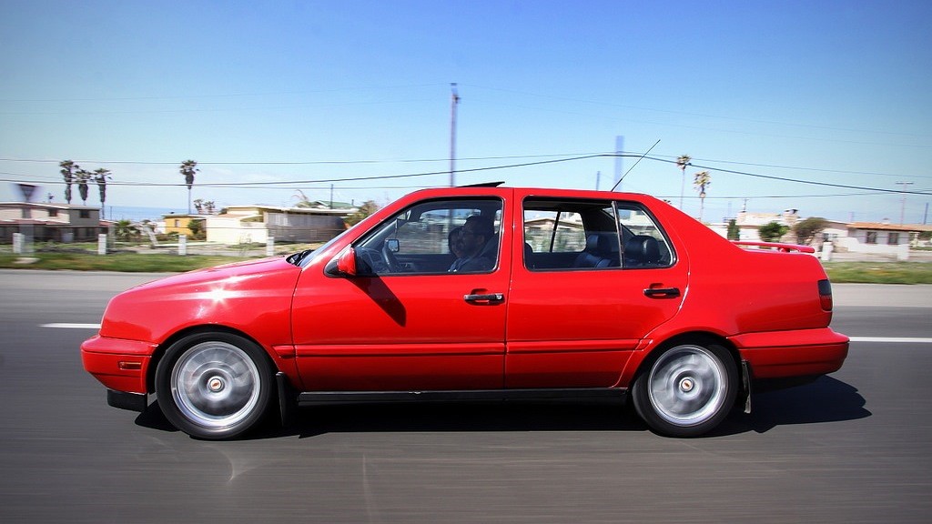 Volkswagen Jetta #VR6Parrot