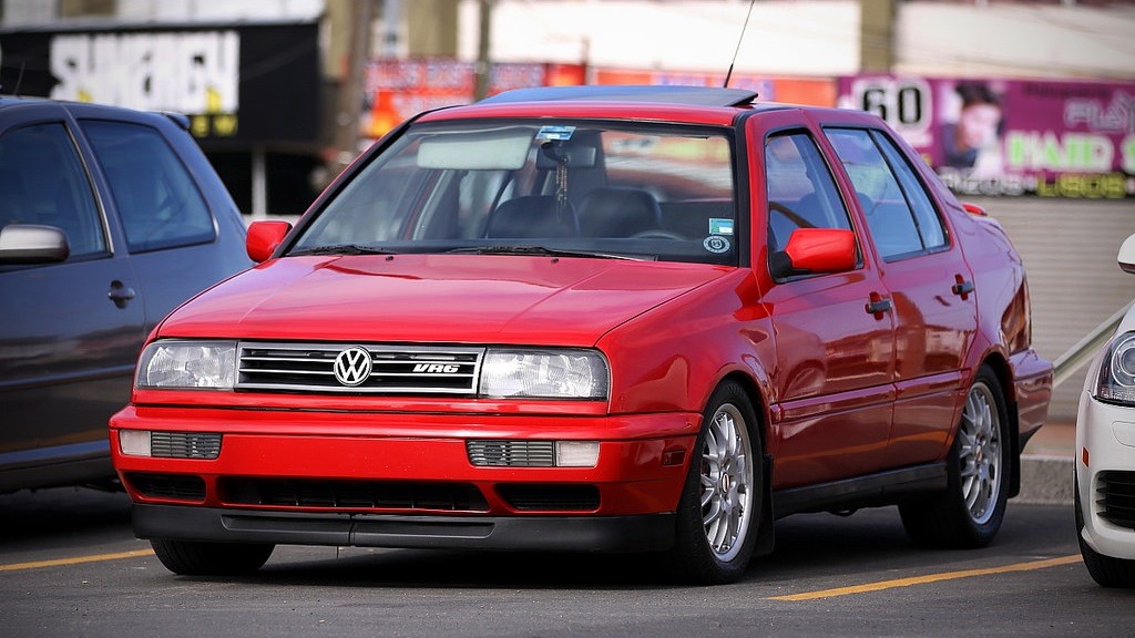 Volkswagen Jetta #VR6Parrot