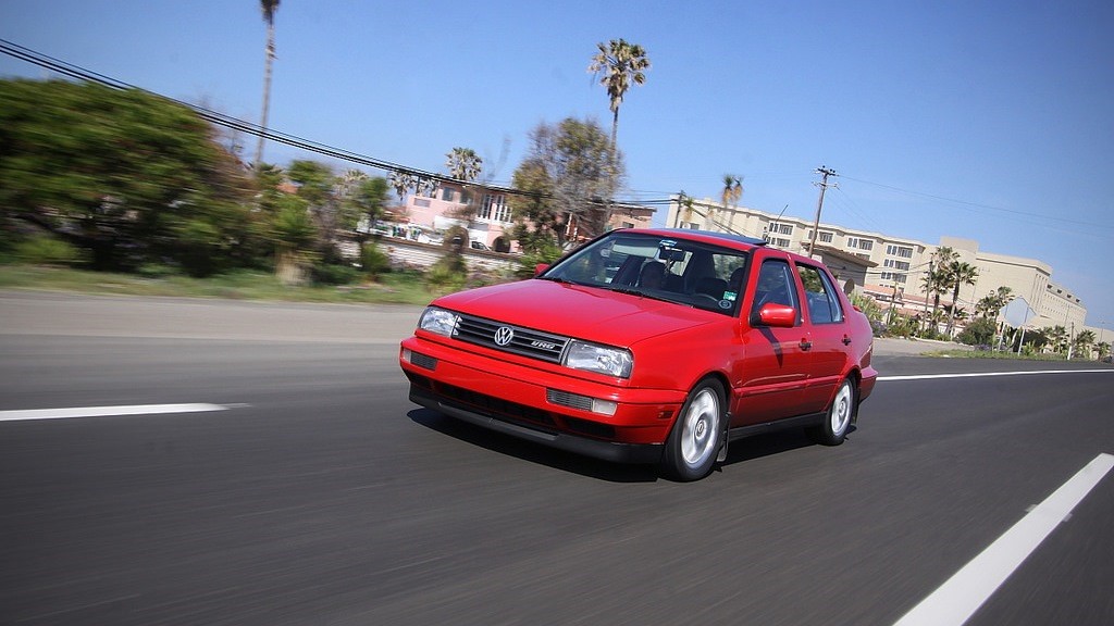 Volkswagen Jetta #VR6Parrot