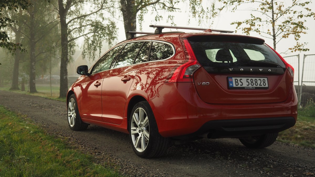 Volvo V60 D2