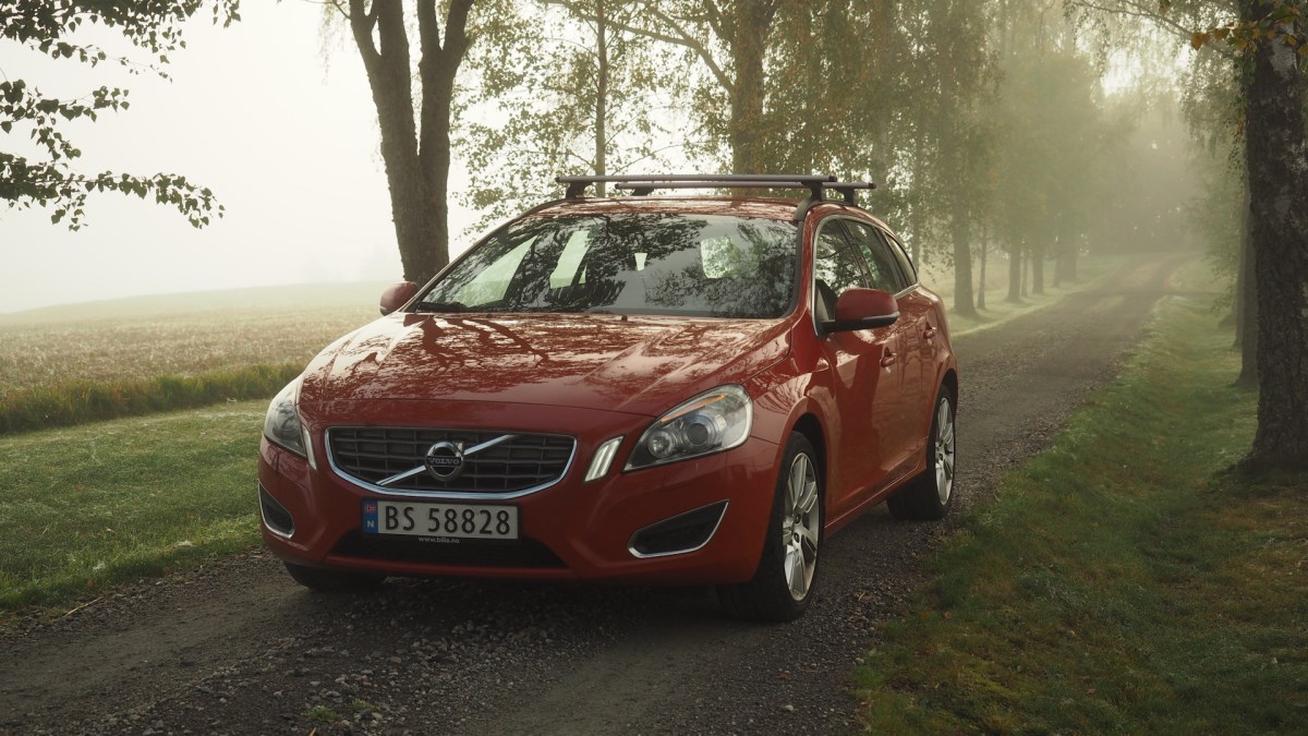 Volvo V60 D2
