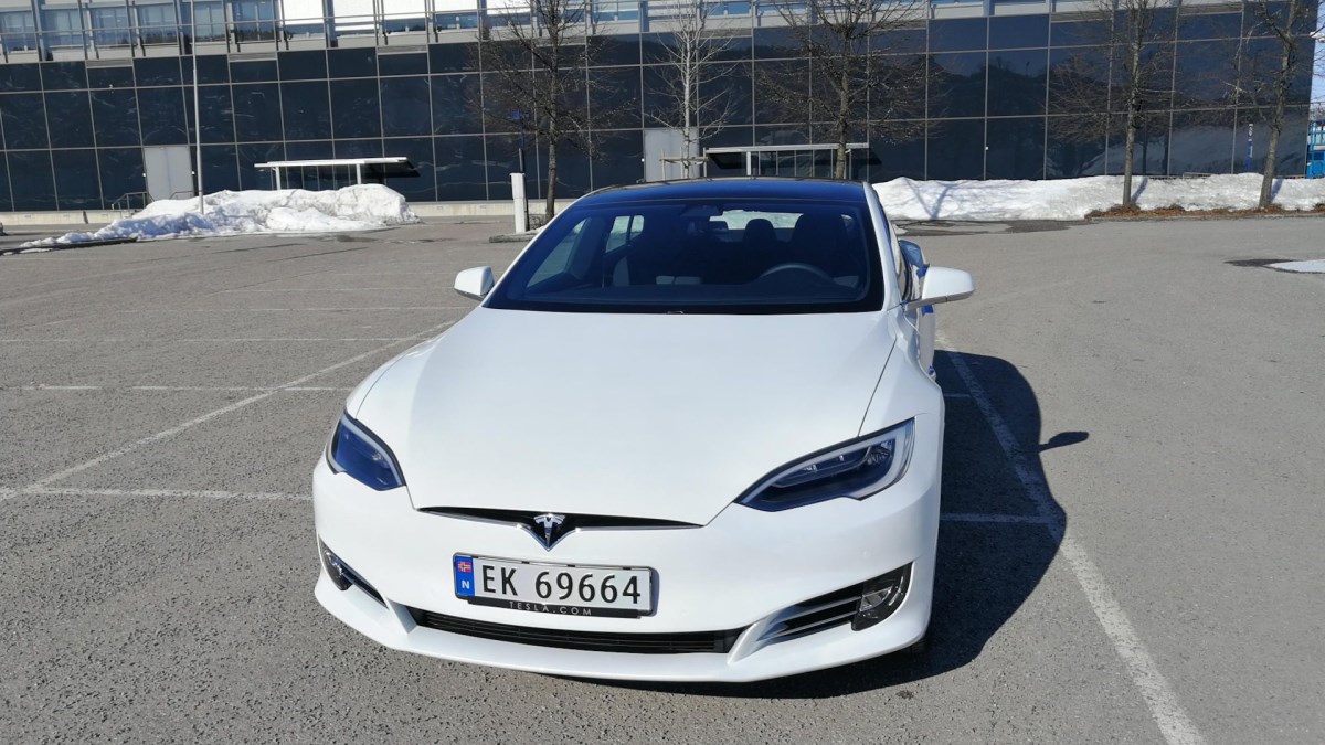 Tesla Model S 75D