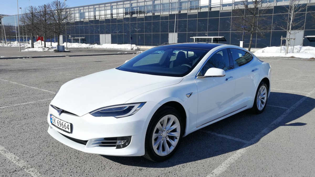 Tesla Model S 75D