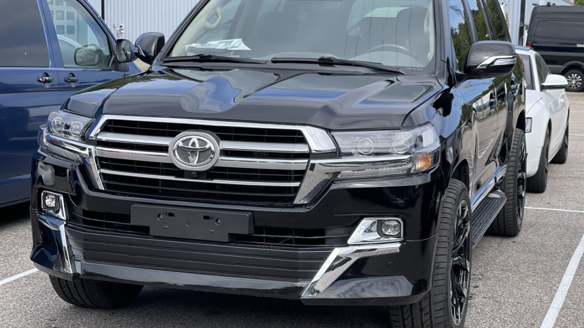 Toyota Land Cruiser