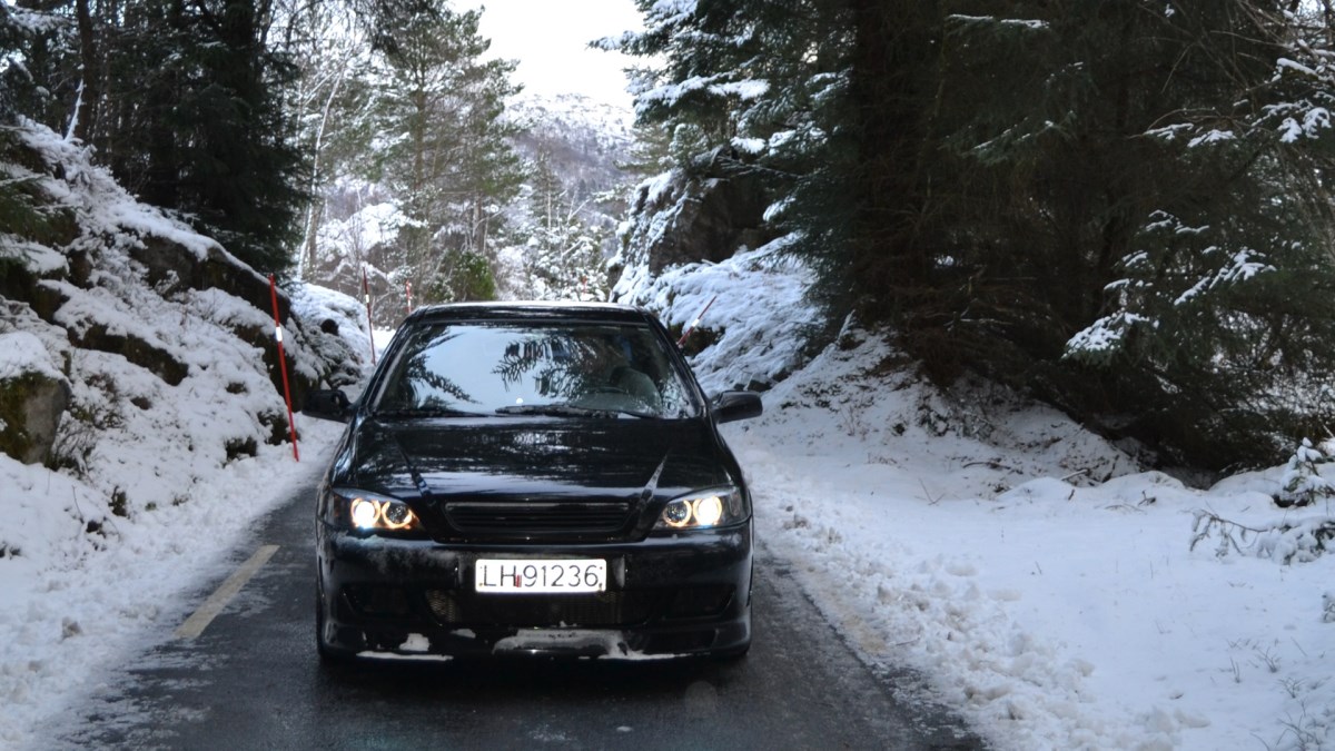 Opel Astra Coupe Bertone 1.8