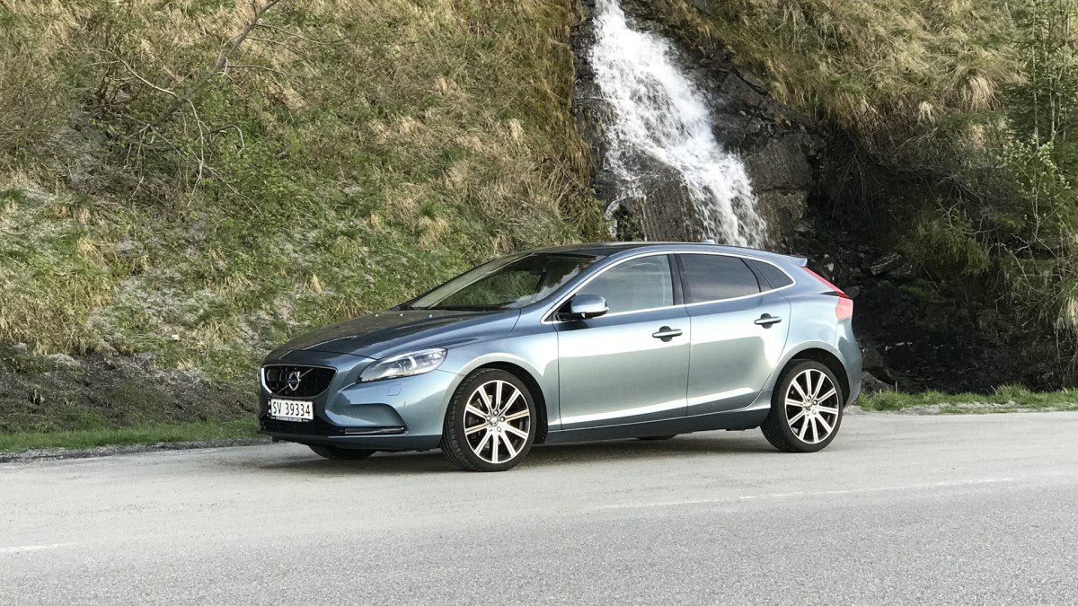 Volvo V40 Cross Country D3 Summum
