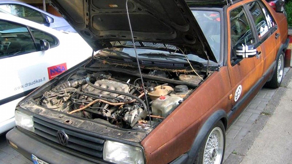 Volkswagen Jetta (DOCH 102kw)Rat Style