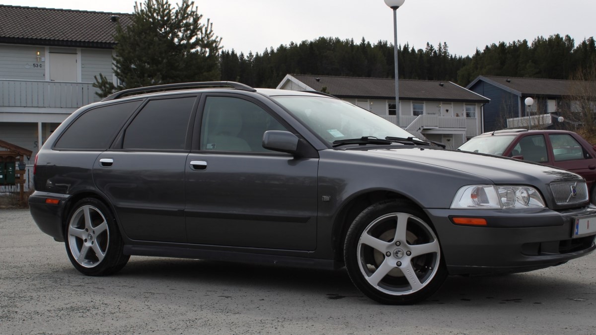 Volvo V40 Grey Blossom 1.9D