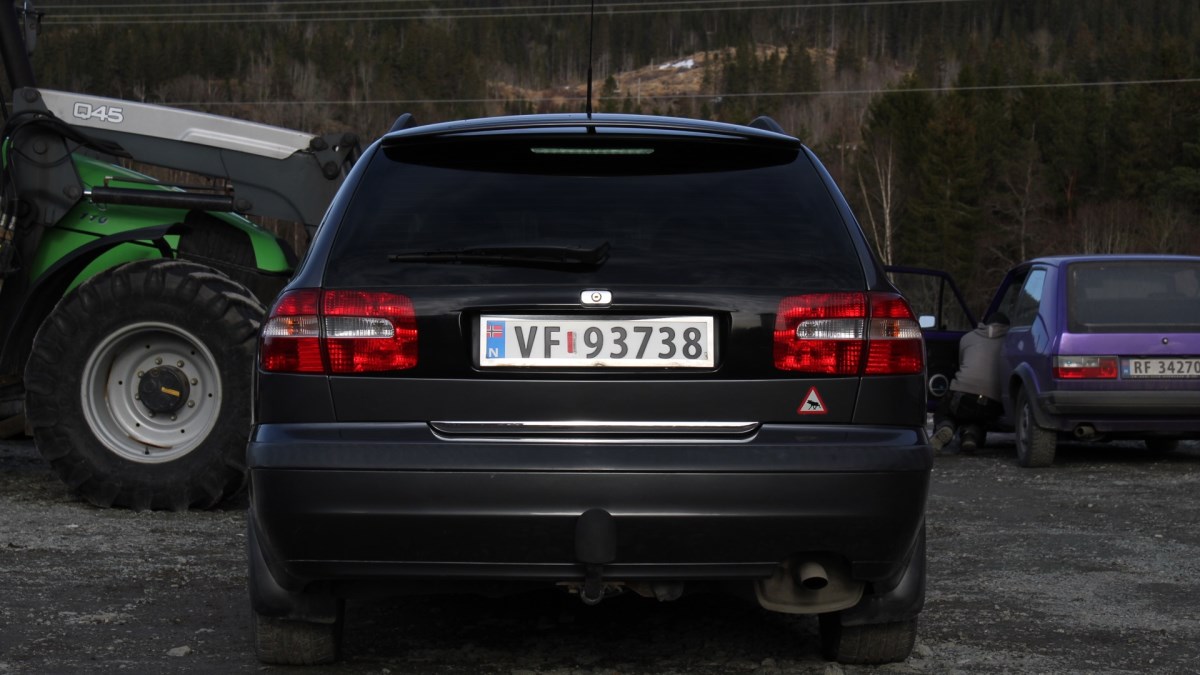 Volvo V40 Grey Blossom 1.9D