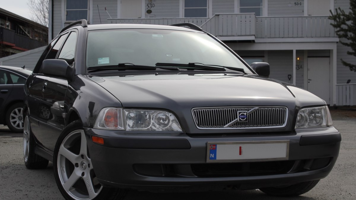 Volvo V40 Grey Blossom 1.9D